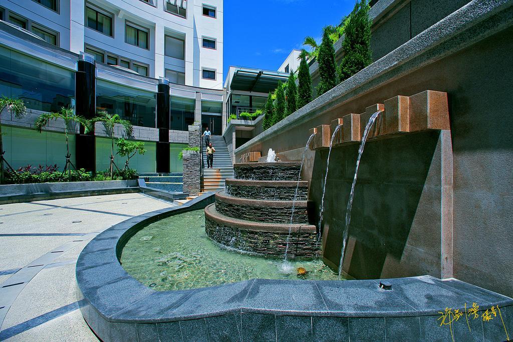 Garden Villa Kaohsiung Exteriör bild