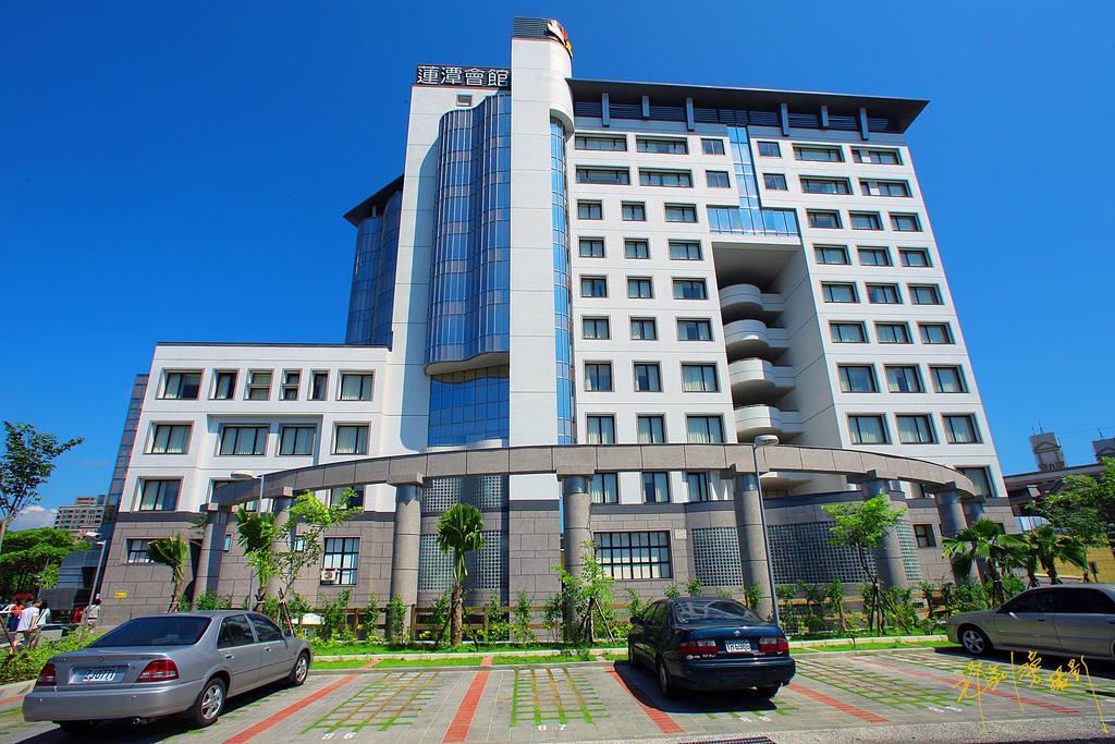 Garden Villa Kaohsiung Exteriör bild